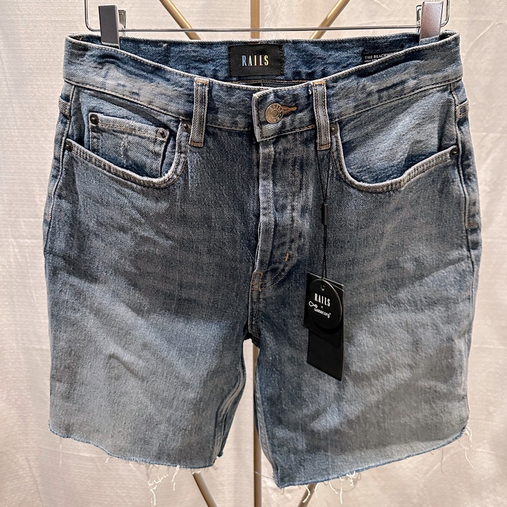 NWT Women’s Beachwood Short (Lake) Size 26
